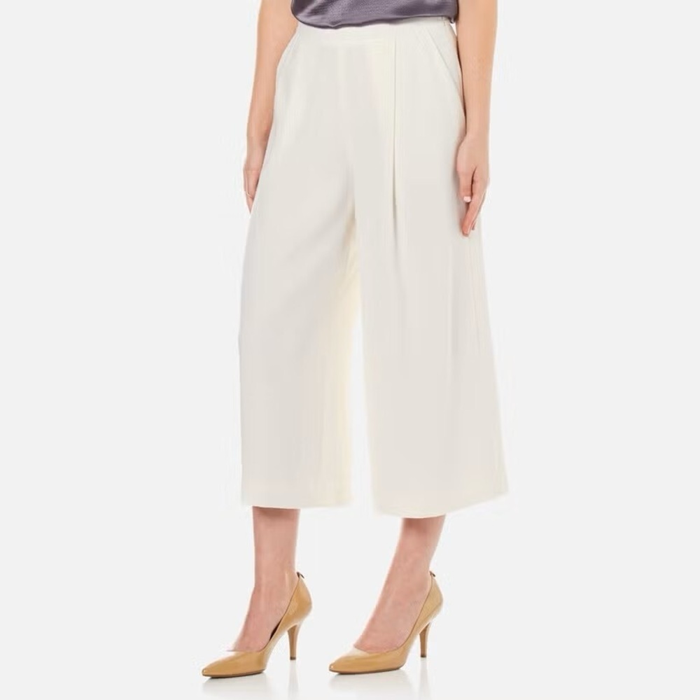 Diane Von Furstenberg Holly White Wide
Leg Culotte Pleated Front Pants